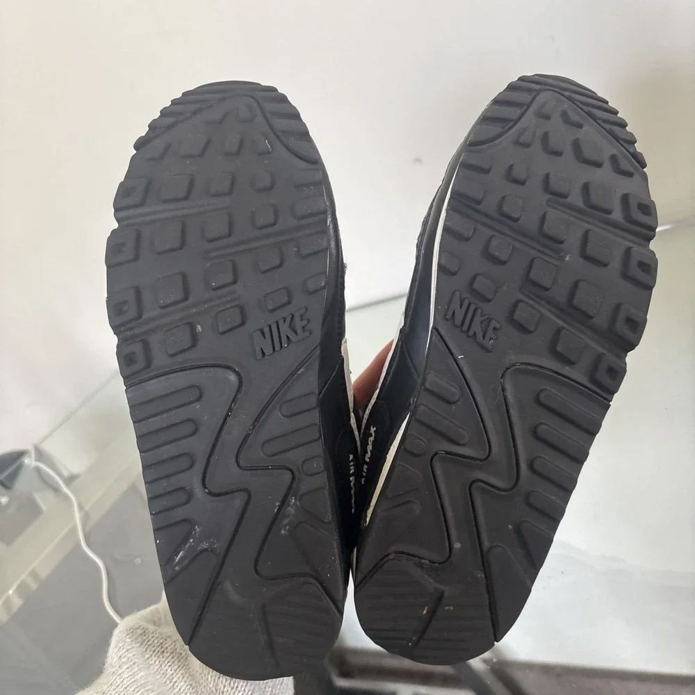 Nike Wmns Air Max 90 'Black White' DH8010 002 Size 9